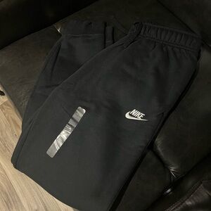 BNWT Nike sweat pants